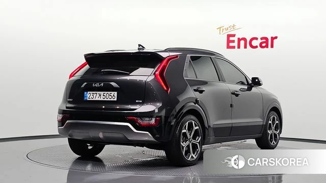 Kia Di Ol Nu Niro 2023 Серый из Кореи