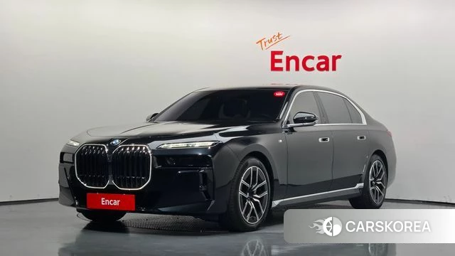 BMW 7 Series (G70) 2023 Черный из Кореи