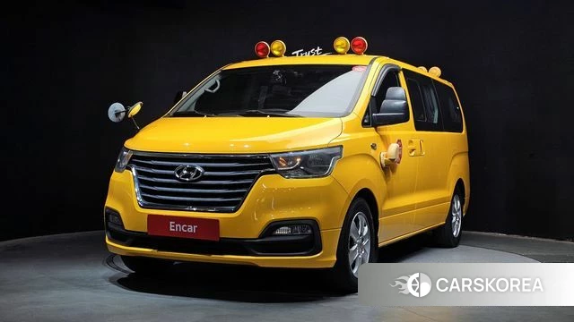 Hyundai The New Grand Starex 2019 Желтый из Кореи