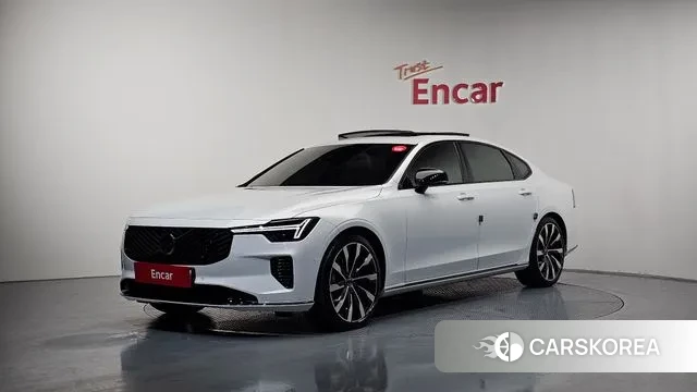 Volvo S90 2025 Белый из Кореи