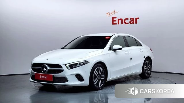 Mercedes-Benz A-Class W177 2021 Белый из Кореи