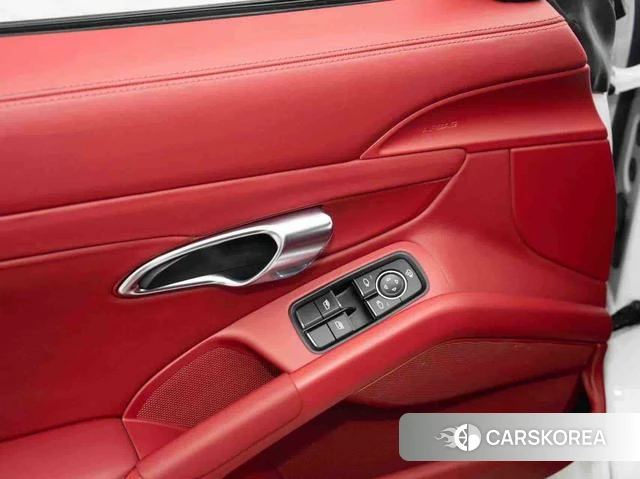 Porsche Cayman 2020 Белый из Китая