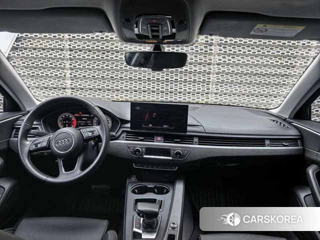 Audi A4L 2021 Темно-серый из Китая