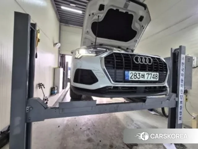 Audi Q3 (F3) 2020 Белый из Кореи