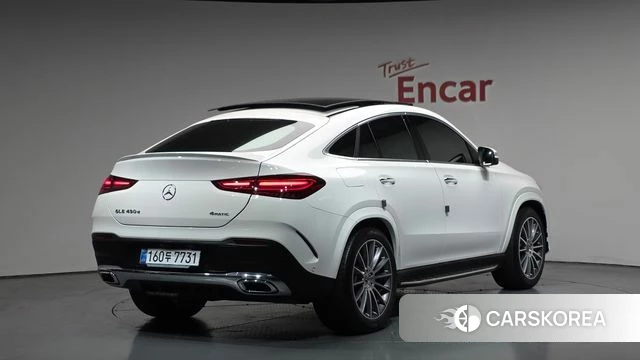 Mercedes-Benz GLE-Class W167 2023 Белый из Кореи