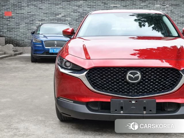 Mazda CX-30 2023 Красный из Китая
