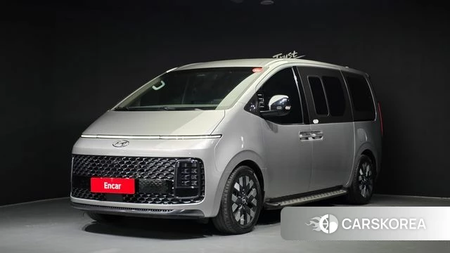 Hyundai Staria 2021 Серебристо-серый из Кореи