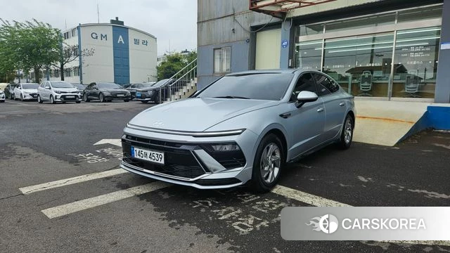 Hyundai Sonata D Edge (DN8) 2025 Светло-серебряный цвет из Кореи