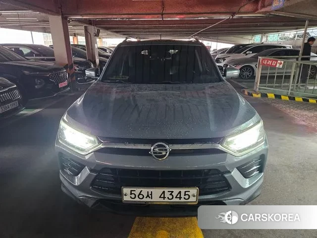 Ssangyong Beautiful Korando 2019 Серый из Кореи