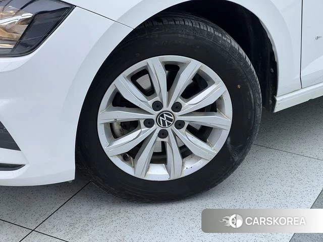 Volkswagen Polo 2022 Белый из Китая