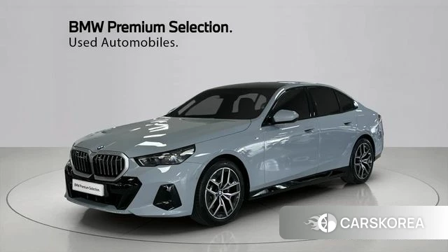 BMW 5 Series (G60) 2023 Серый из Кореи