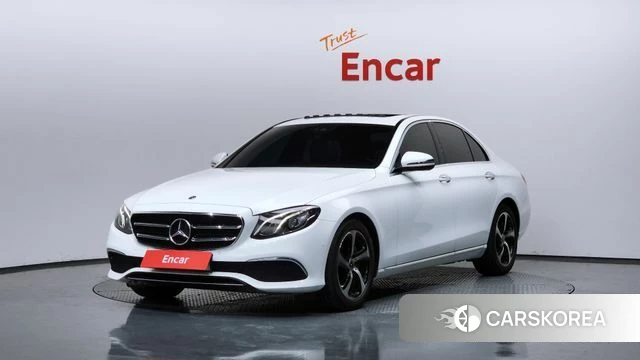 Mercedes-Benz E-Class W213 2020 Белый из Кореи