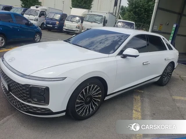 Hyundai Grandeur (GN7) 2023 Белый из Кореи