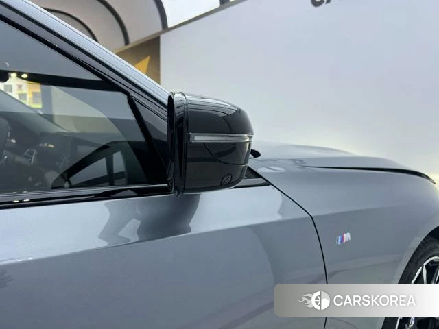 BMW 3 series 2025 Темно-серый из Китая