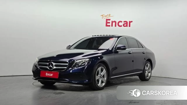 Mercedes-Benz E-Class W213 2018 Синий из Кореи