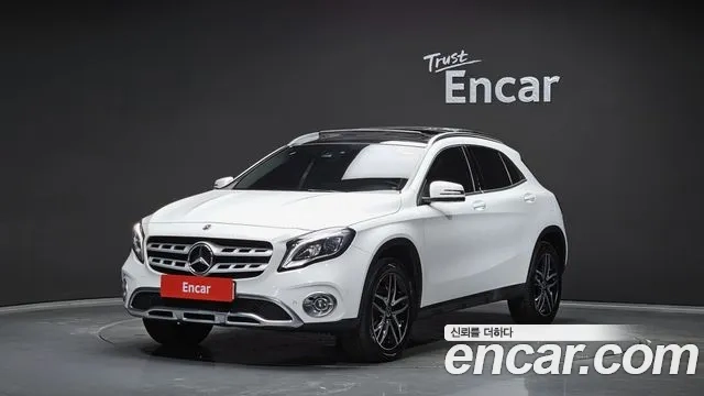 Mercedes-Benz GLA-Class X156 2019 Белый из Кореи