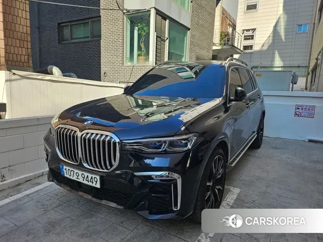 BMW X7 (G07) 2021 Черный из Кореи