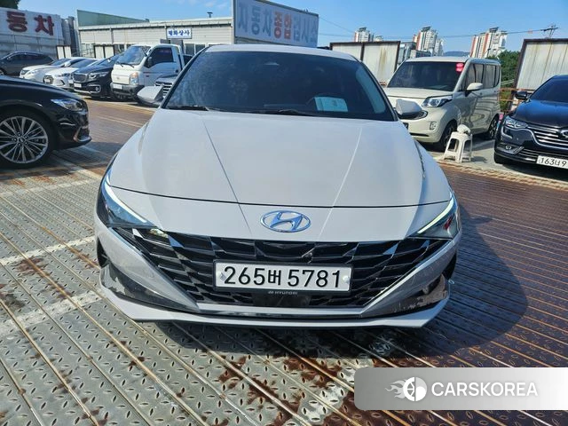 Hyundai Avante (CN7) 2020 Серебристо-серый из Кореи