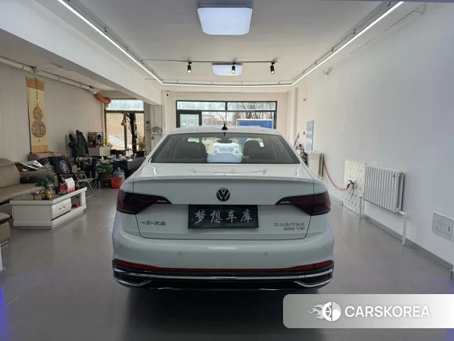 Volkswagen Sagitar 2023 Белый из Китая