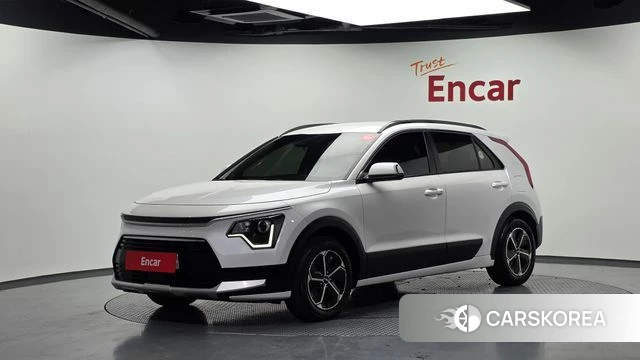 Kia Di Ol Nu Niro 2022 Белый из Кореи