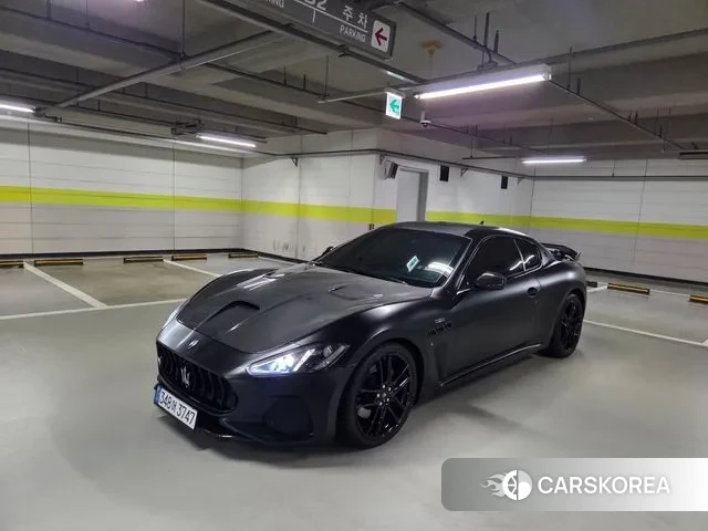 Maserati GranTurismo 2018 Красный из Кореи