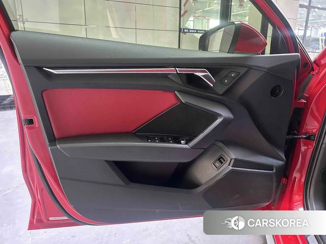 Audi A3 2023 Красный из Китая