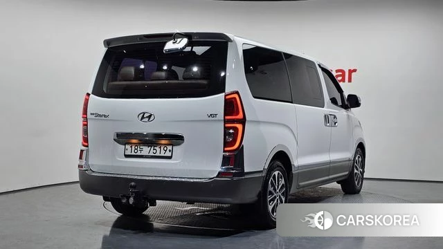 Hyundai The New Grand Starex 2019 Белый из Кореи