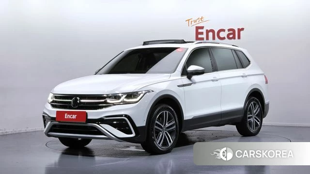 Volkswagen Tiguan Allspace 2023 Белый из Кореи