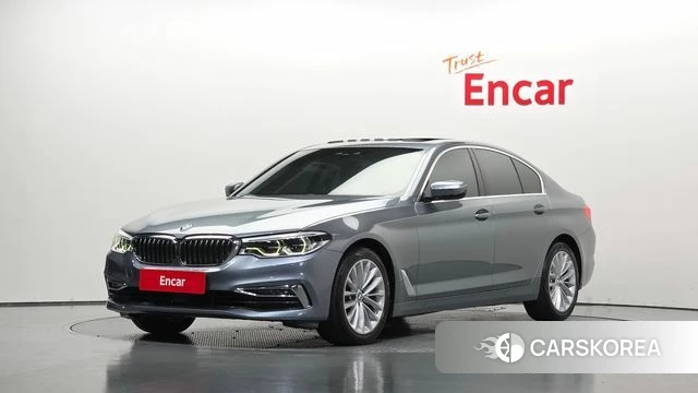 BMW 5 Series (G30) 2020 Серебристо-серый из Кореи