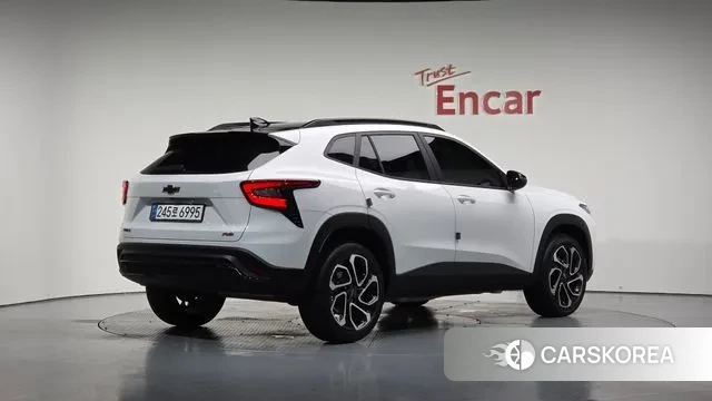 Chevrolet (GM Daewoo) Trax Crossover 2023 Белый из Кореи