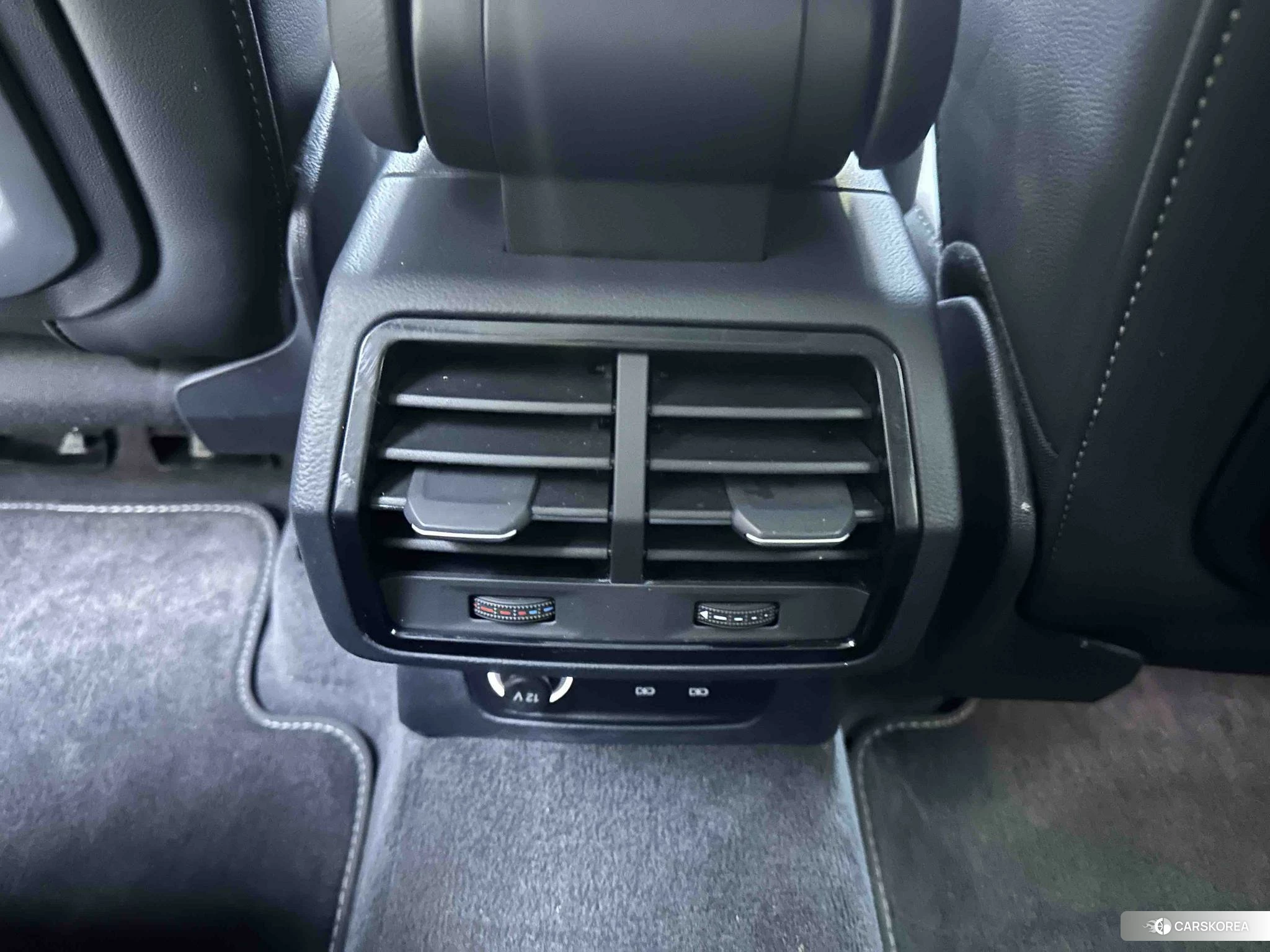 Audi Q3 2022 Белый из Китая