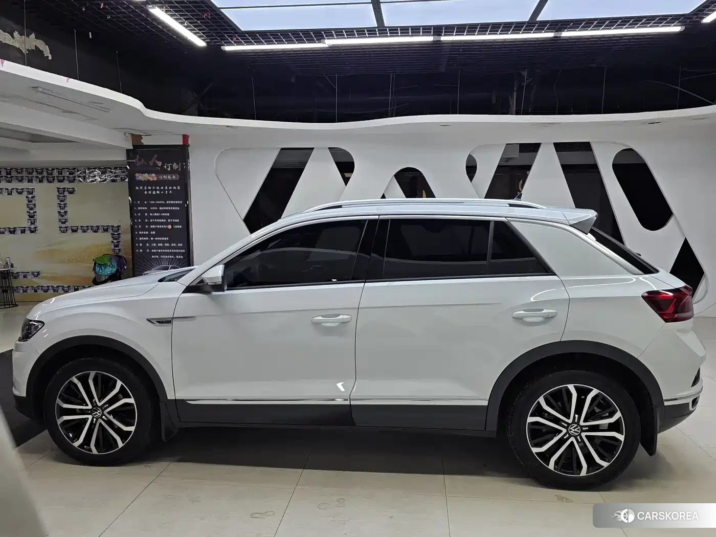 Volkswagen T-ROC exploring Songs 2021 Белый из Китая