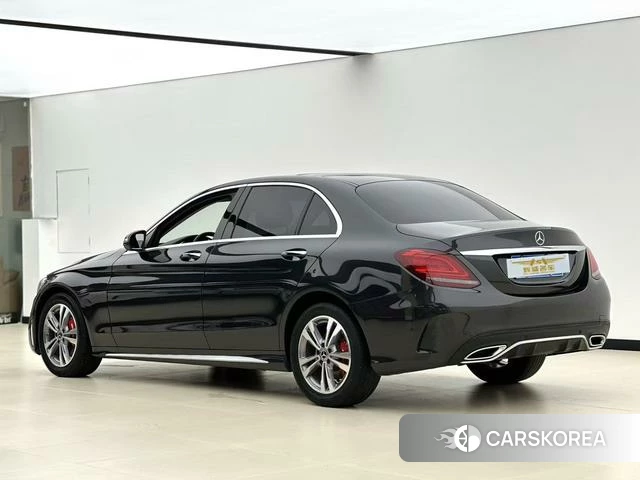 Mercedes-Benz Class C 2021 Темно-серый из Китая