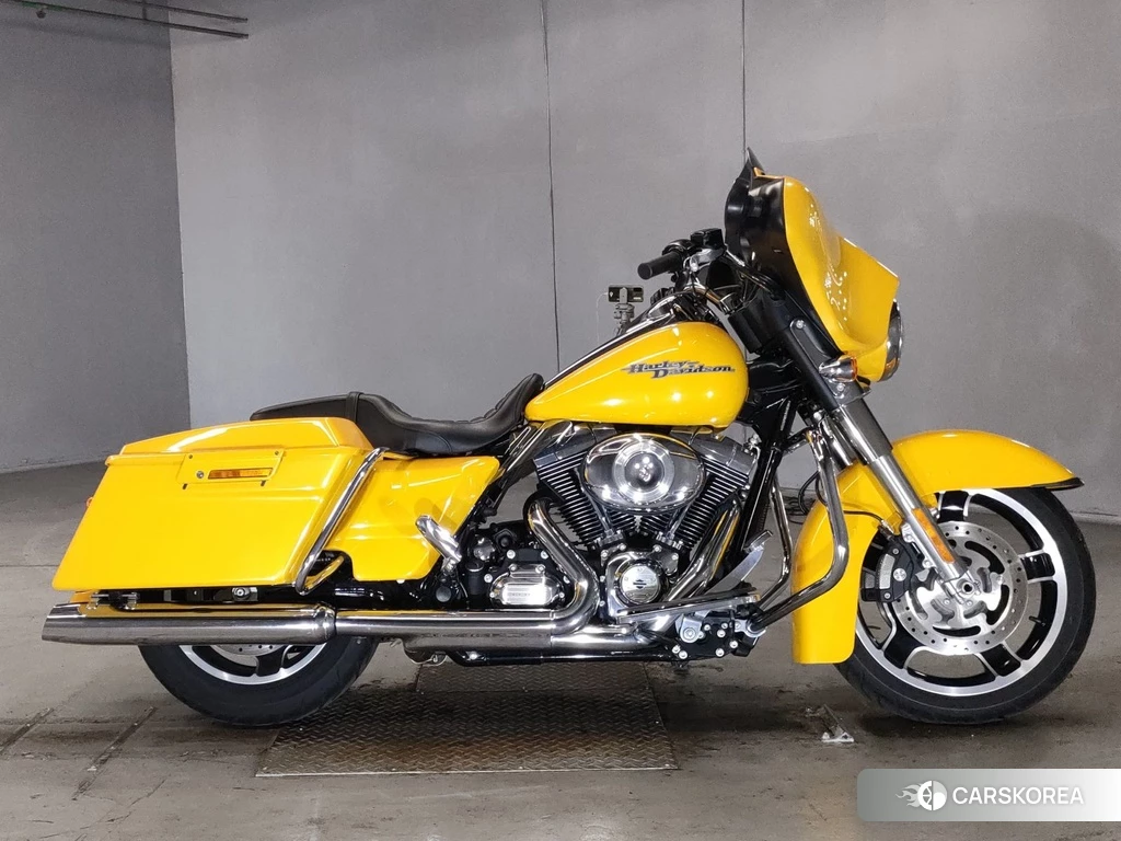 Проданный Harley-Davidson Street Glide FLHX1690 2013 из Японии