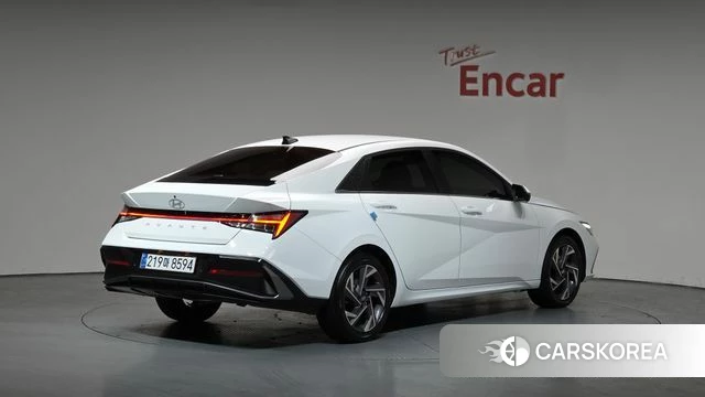 Hyundai The New Avante (CN7) 2025 Белый из Кореи