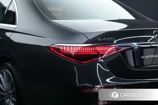 Mercedes-Benz S-class 2021 Темно-серый из Китая