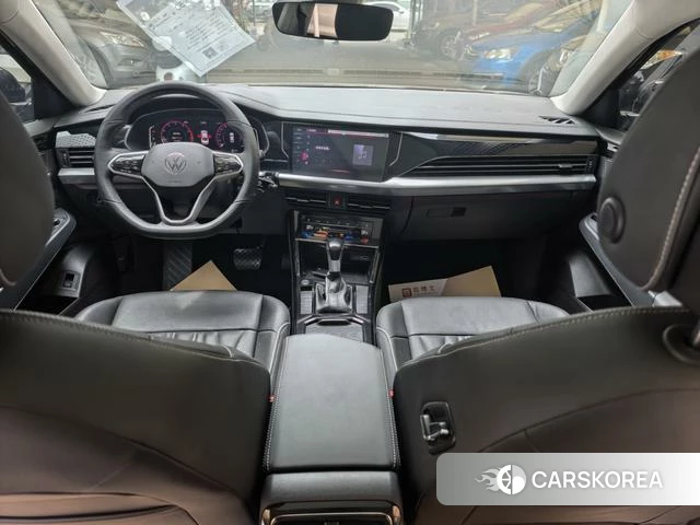 Volkswagen Passat 2023 Черный из Китая
