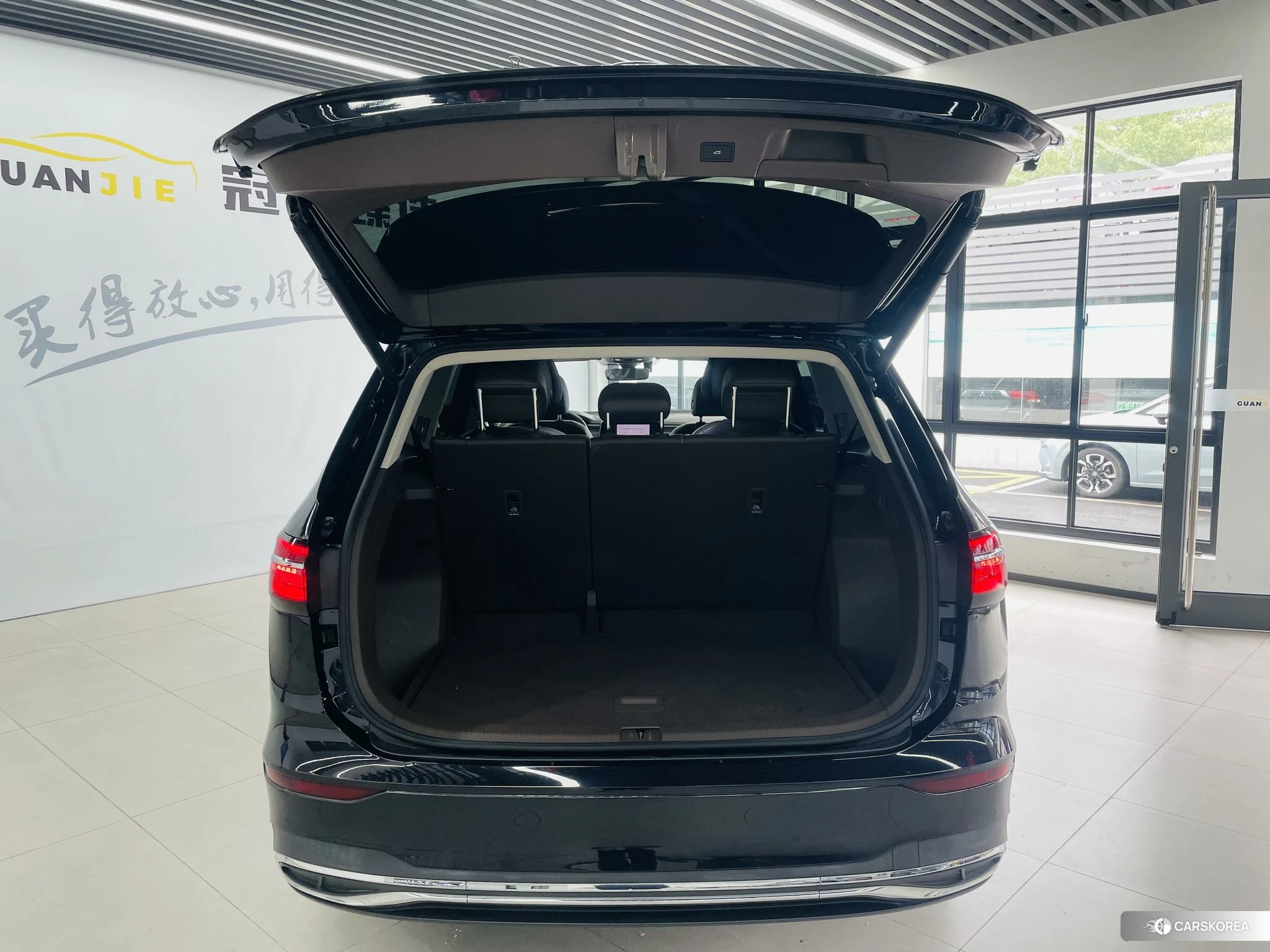 Volkswagen Weiran 2022 Черный из Китая