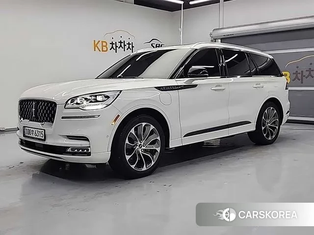 Lincoln Aviator 2nd generation 2020 Белый из Кореи