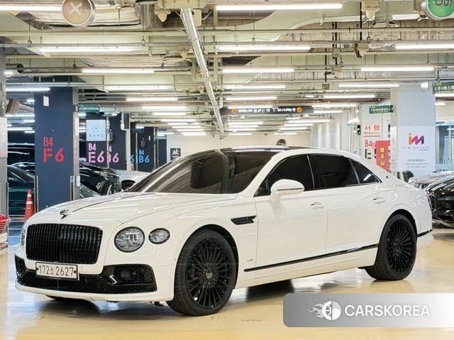 Bentley Flying Spur 3rd Generation 2020 Белый из Кореи