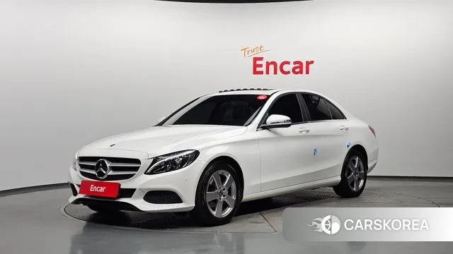 Mercedes-Benz C-Class W205 2018 Белый из Кореи
