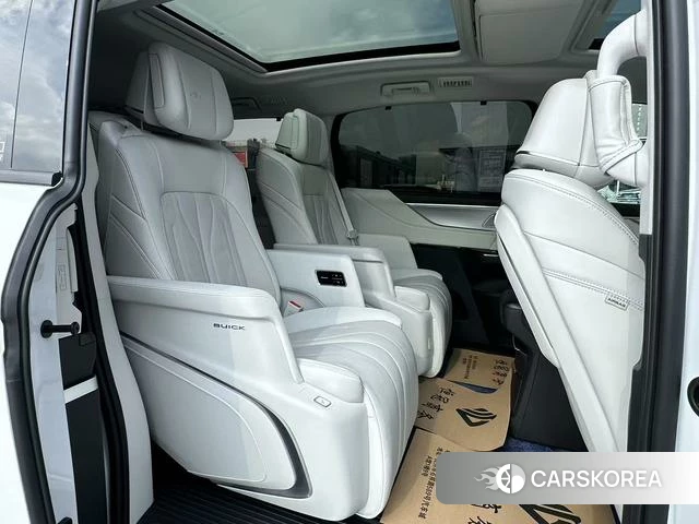 Buick GL8 PHEV 2025 Белый из Китая