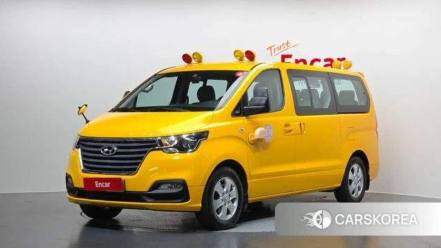 Hyundai The New Grand Starex 2019 Желтый из Кореи