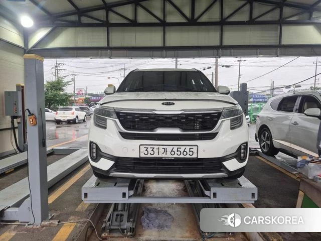 Kia Seltos 2019 Белый из Кореи
