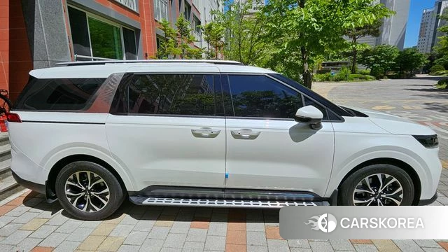 Kia Carnival 4th generation 2022 Жемчужный цвет из Кореи
