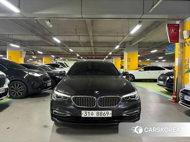 BMW 5 Series (G30) 2019 Серый из Кореи