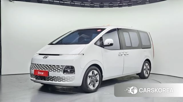 Hyundai Staria 2023 Белый из Кореи
