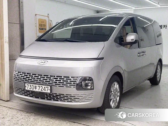 Hyundai Staria 2021 Серебристо-серый из Кореи