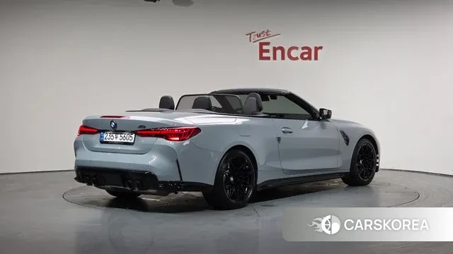 BMW M4 (G82) 2025 Серебристо-серый из Кореи