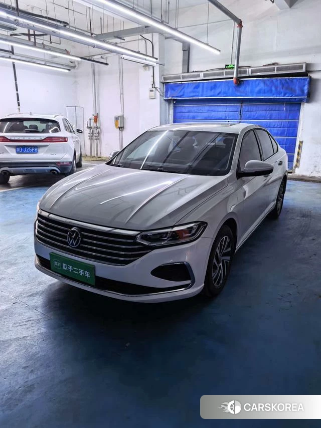 Volkswagen Lavida 2022 Белый из Китая